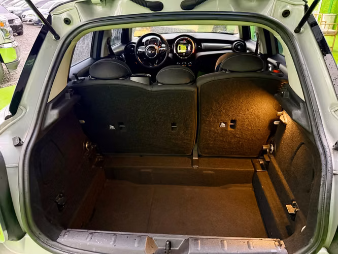MINI COOPER AUTOMATICO 2017 muy cuidado, verlo es comprarlo, como de agencia, buscar otro mejor es perder tiempo. - Imagen 13