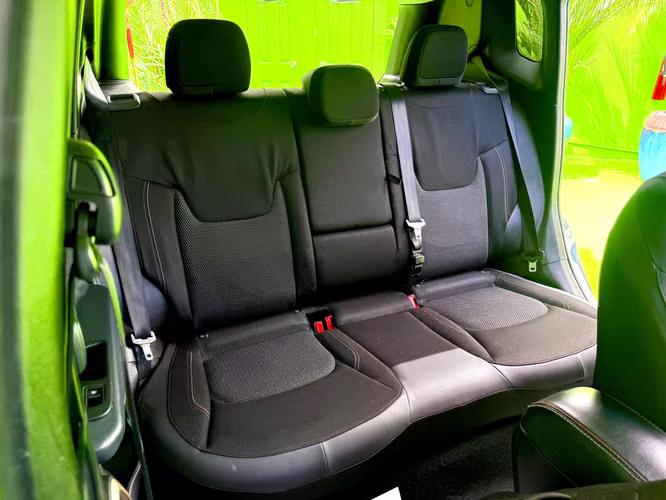 JEEP RENEGADE 75 ANIVERSARIO  MEJOR IMPOSIBLE COMO EN LAS FOTOS - Imagen 17