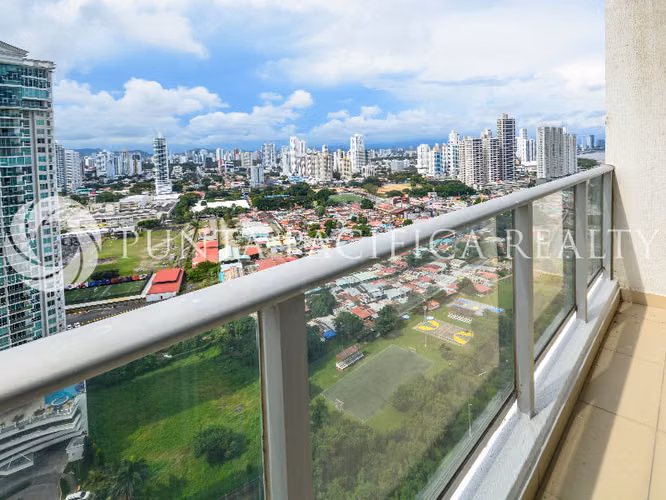 Espectacular Loft- Oceanaire $370,000
