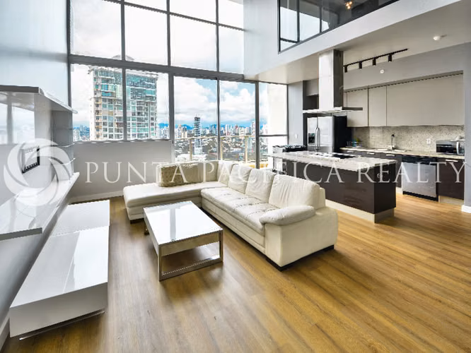 Espectacular Loft- Oceanaire $370,000