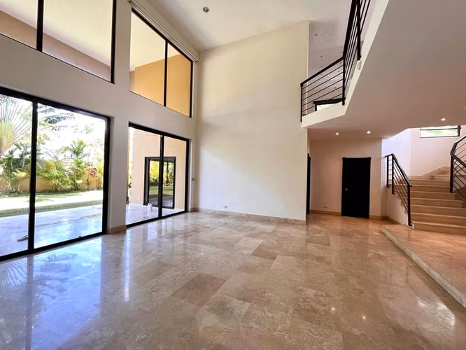 Se vende casa en Costa del Este, La Antigua - Imagen 3