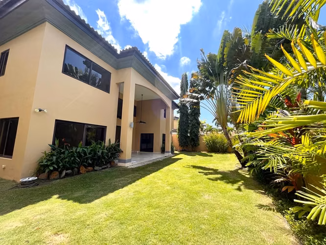 Se vende casa en Costa del Este, La Antigua - Imagen 2