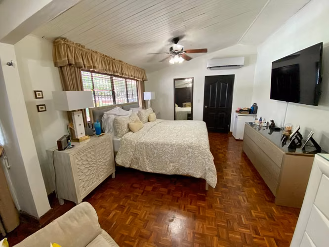 CASA GEMA ESCONDIDA EN HATO PINTADO EN VENTA