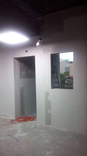 Construimos paredes en gypsum insuladas ,acústicas y ventanas y puertas insuladas - Imagen 6