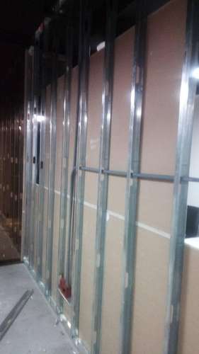 Construimos paredes en gypsum insuladas ,acústicas y ventanas y puertas insuladas - Imagen 2