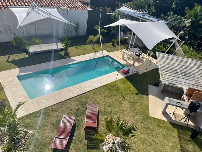 “PARAISO PLAYERO” AMPLIA CASA EN COSTA ESMERALDA CON JACUZZI EN COMUNIDAD PRIVADA EN VENTA