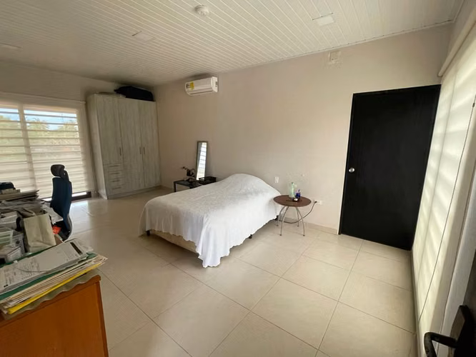 “PARAISO PLAYERO” AMPLIA CASA EN COSTA ESMERALDA CON JACUZZI EN COMUNIDAD PRIVADA EN VENTA
