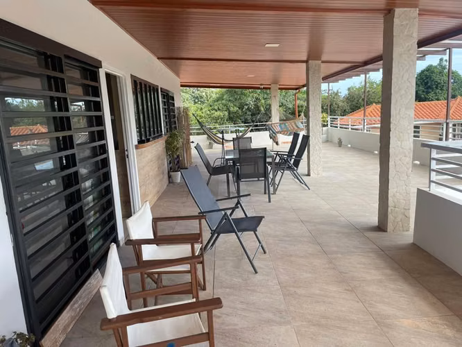 “PARAISO PLAYERO” AMPLIA CASA EN COSTA ESMERALDA CON JACUZZI EN COMUNIDAD PRIVADA EN VENTA