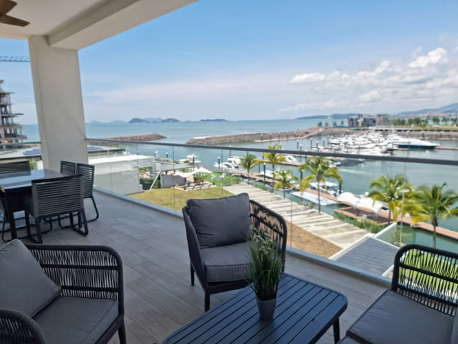 Venta de apartamento amoblado en Ocean Reef Islands - Imagen 3