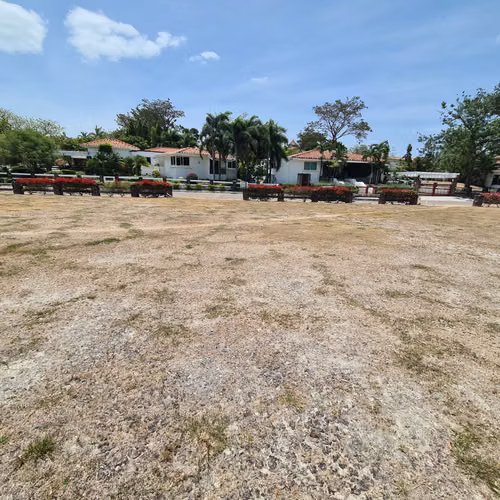 VENDO TERRENO. PUNTA BARCO VILLAGE. PLAYA. CORONADO.