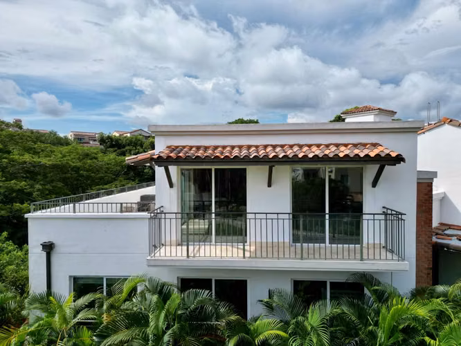 APARTAMENTO PENTHOUSE EN PUNTARENA OCEAN VILLAGE BUENAVENTURA EN VENTA