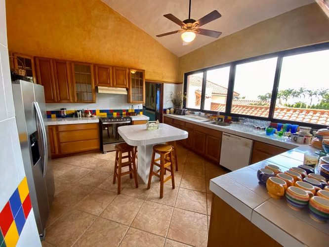 CASA FRENTE AL MAR PUNTA BARCO EN VENTA
