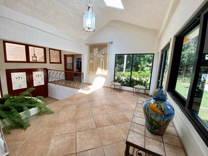 CASA FRENTE AL MAR PUNTA BARCO EN VENTA