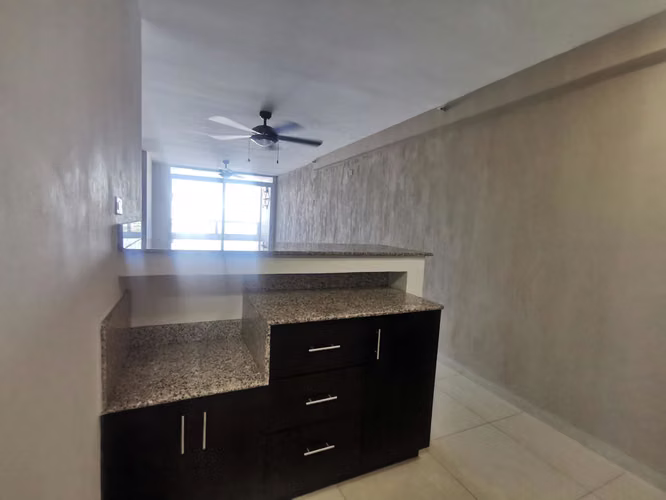 SUPER GANGA APT 3R2B2P CON VISTA A MAR EN PH VISTA PARK EN CARRASQUILLA 170000 - Imagen 7
