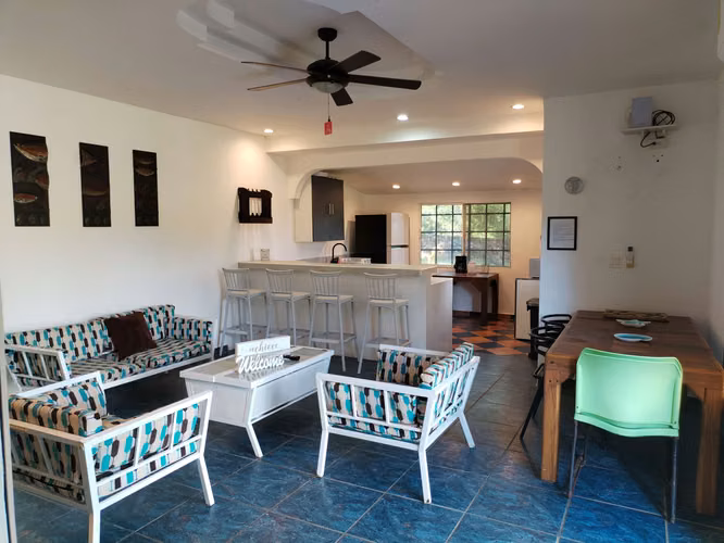 HERMOSA VILLA BRISA MARE CON PISCINA, JACUZZI Y CASCADA (A 3 MINUTOS ENTRANDO POR PUNTA CHAME)