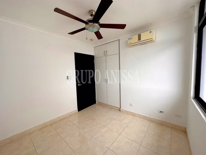 Oportunidad! Se Vende Apartamento en Dos Mares con Hermosas Vistas