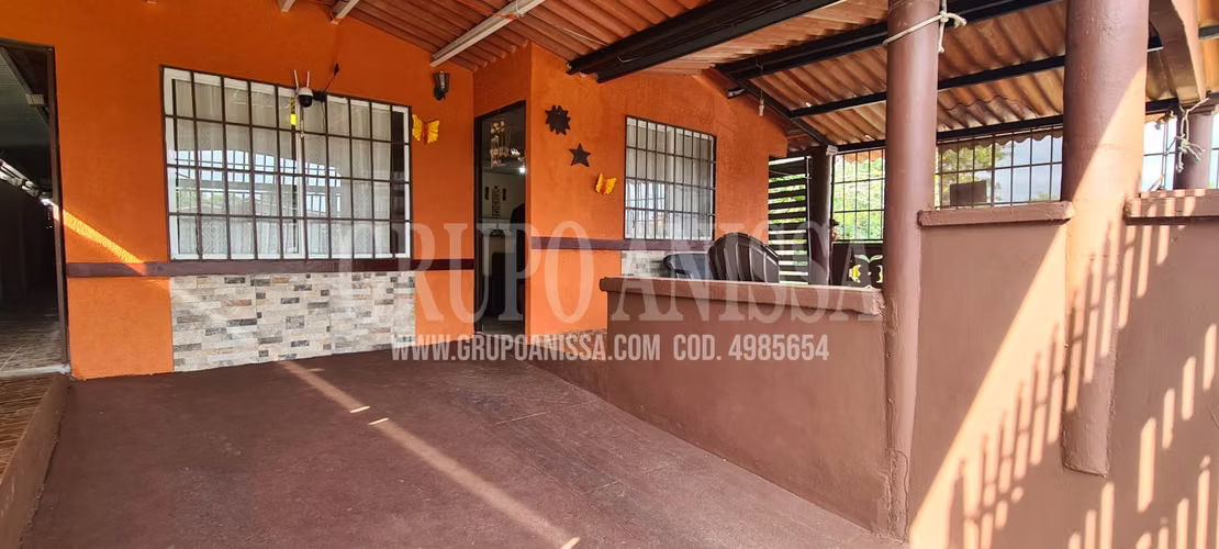 Oportunidad! Se Vende Amplia Casa en La Chorrera