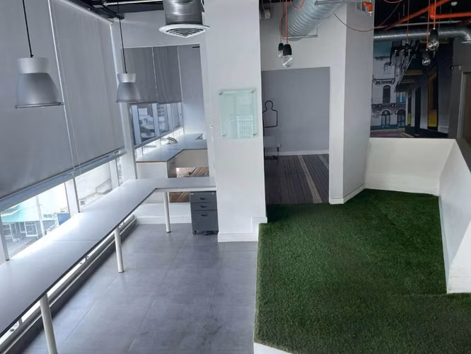 SE VENDE LOCAL EN PH MOLON TOWER – BELLA VISTA, AV. DE LA GUARDIA Y CALLE 49