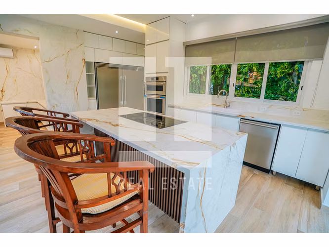 Se vende Casa en Altos del Golf - Imagen 13
