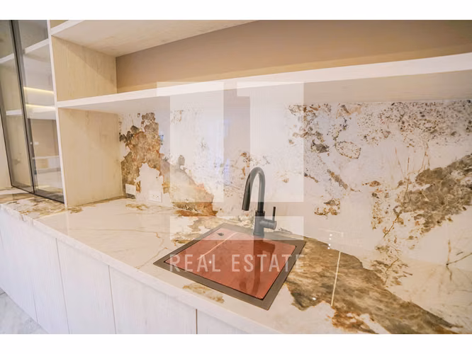 Se vende Casa en Altos del Golf - Imagen 6