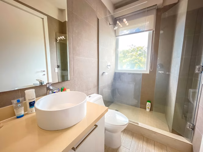 Se vende apartamento en Punta Barco, San Carlos