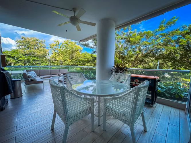 Se vende apartamento en Punta Barco, San Carlos