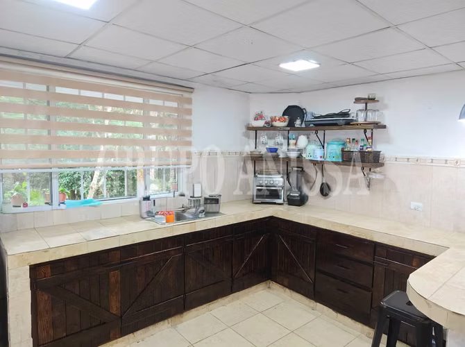 Oportunidad! Se Vende Casa en Altos de Cerro Azul