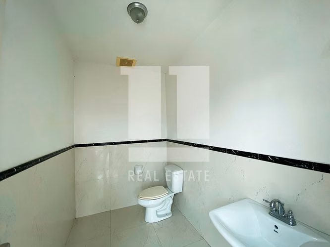 Se Vende Oficina de 262.37m2 en PH Molon Tower - Imagen 4
