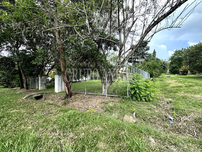 Oportunidad! Se Vende Hermoso Terreno de Esquina en Vía al Valle - Imagen 9