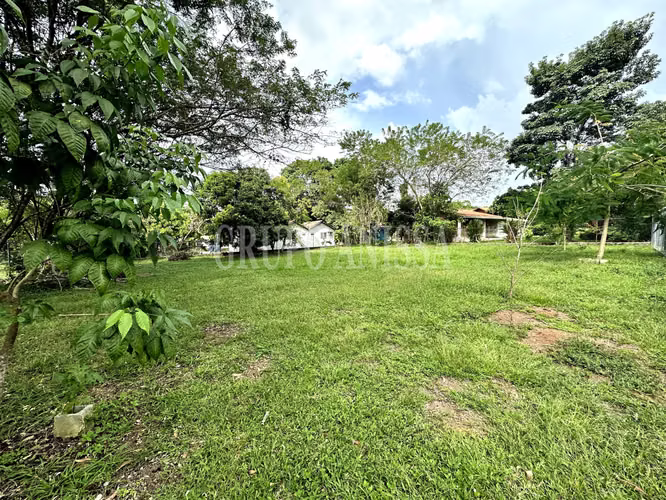Oportunidad! Se Vende Hermoso Terreno de Esquina en Vía al Valle - Imagen 5