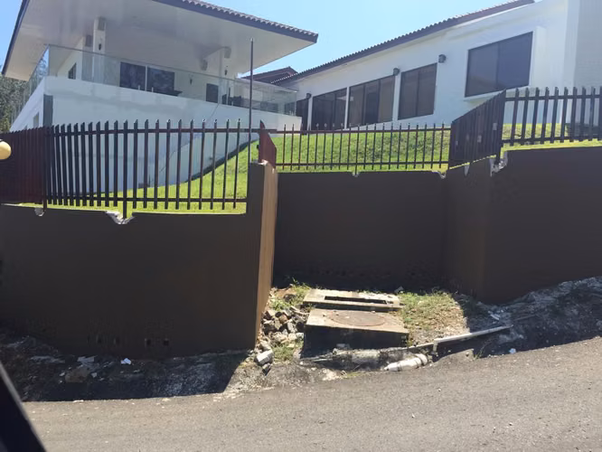 Venta de lujosa casa en David - Hacienda Rio Cruz