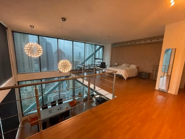 IS SOLD APARTMENT IN LOFT FOUR 41, PEACE TIP.