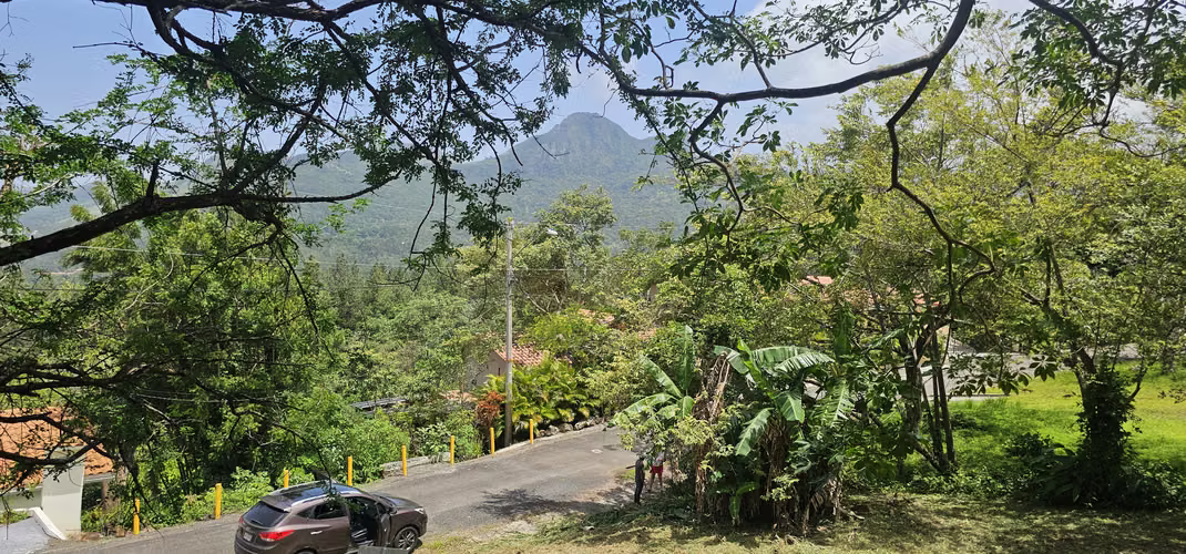Se vende terreno en Altos del María de 3,005 mts 2 - Precio negociable