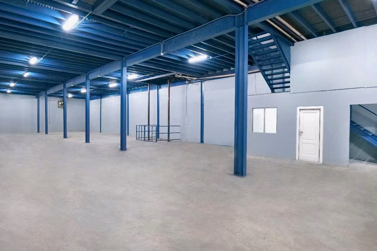 SE ALQUILA CENTRICA Galeras ó Bodegas Comerciales