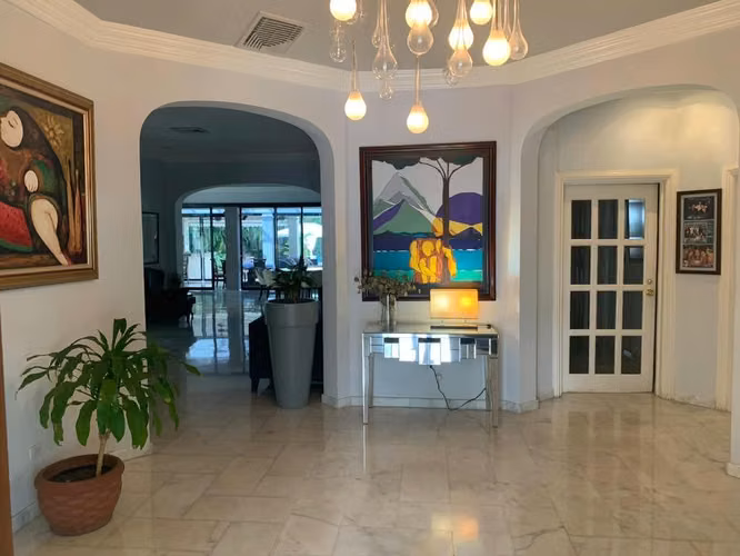 Venta De Casa En Altos Del Golf - Imagen 3