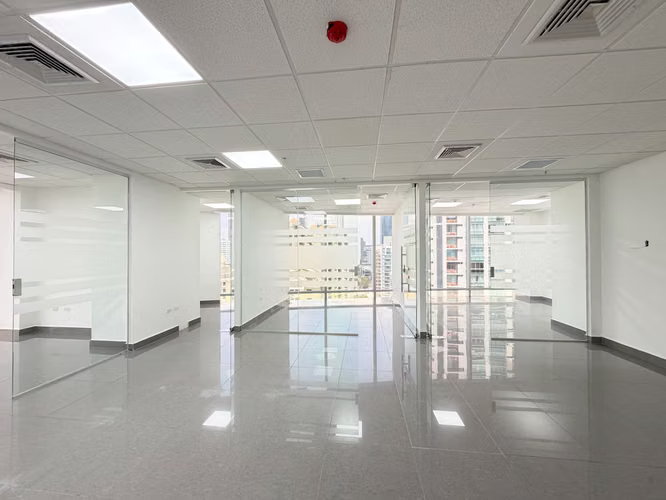 Oficina Corporativa Remodelada | 123 m² | Costa del Este