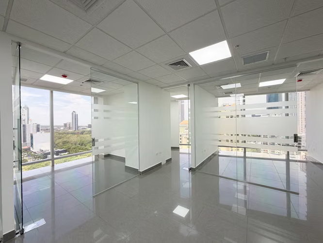 Oficina Corporativa Remodelada | 123 m² | Costa del Este