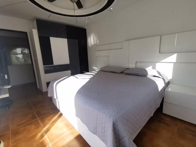 Se Alquila casa en Playa Blaca, amueblada