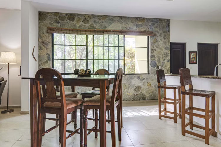 Hacienda Pacifica -Casa de lujo en un lote grande