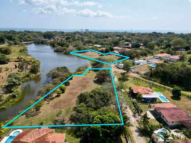 6 TERRENOS EN CORONADO FRENTE AL LAGO JUNTOS O SEPARADOS EN VENTA