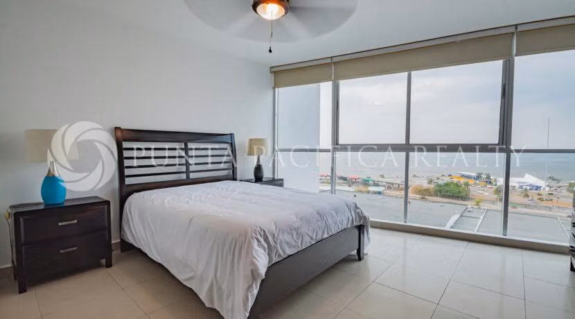 Serenity on the Bay en Venta de 2 habitaciones, 124m2, 2.5 baños. $215000