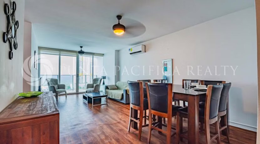 Serenity on the Bay en Venta de 2 habitaciones, 124m2, 2.5 baños. $215000