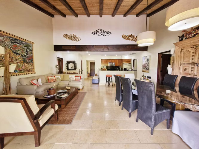 Buenaventura BRISTOL VILLA $1,200,000