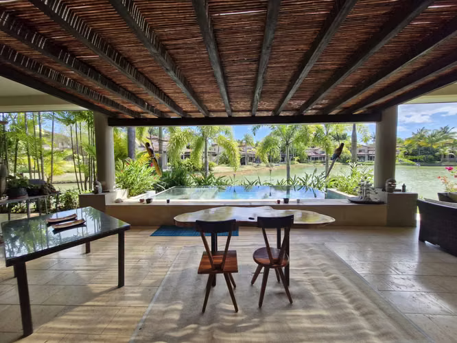 Buenaventura BRISTOL VILLA $1,200,000