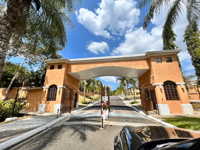 Venta de Lote Clayton Village