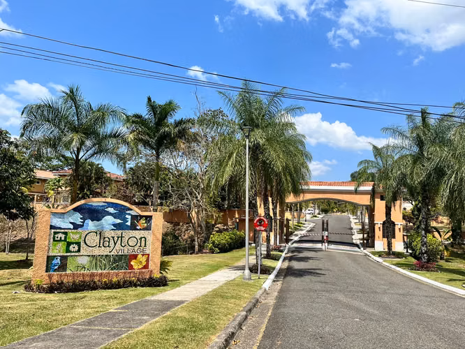 Venta de Lote Clayton Village