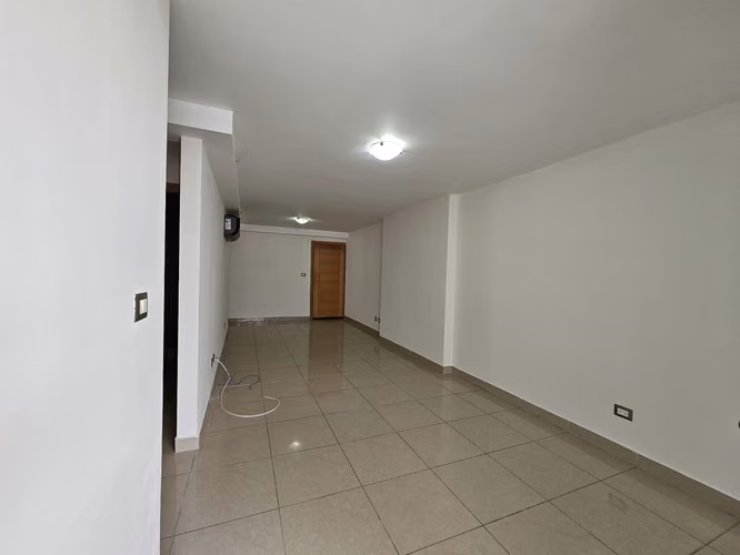 SUPER GANGA APT 3R3B1P AMPLIO EN PH ROKAS CONDADO 155000 - Imagen 3