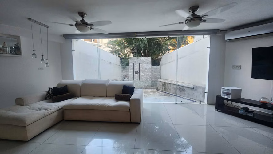 Venta de casa en Altos del Golf