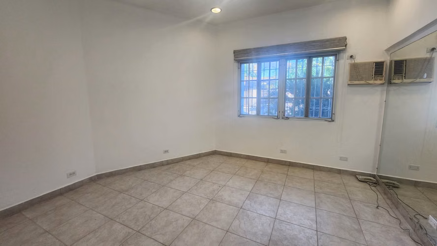 Venta de casa en Altos del Golf