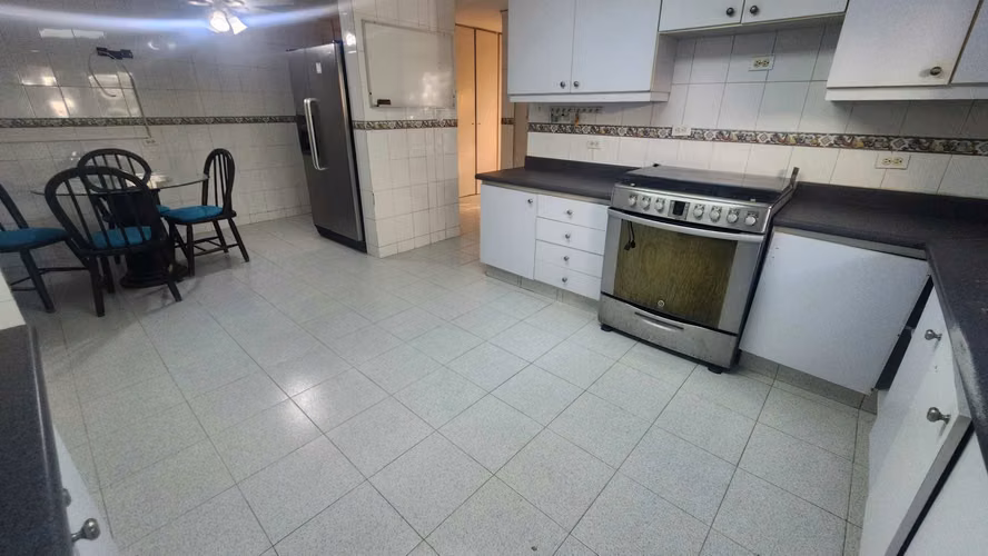 Venta de casa en Altos del Golf